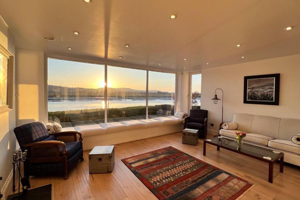 Shorepark - Waterfront Cottage With Stunning Views ดัมฟรีส์ ภายนอก รูปภาพ