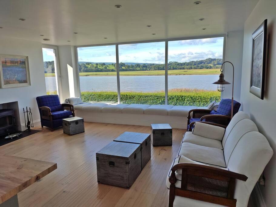 Shorepark - Waterfront Cottage With Stunning Views ดัมฟรีส์ ภายนอก รูปภาพ